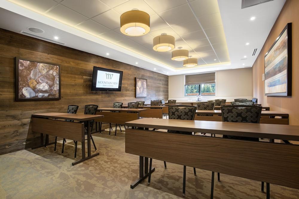 Mountain View Inn & Suites Sundre المظهر الخارجي الصورة