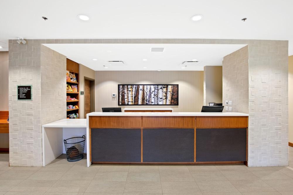 Mountain View Inn & Suites Sundre المظهر الخارجي الصورة