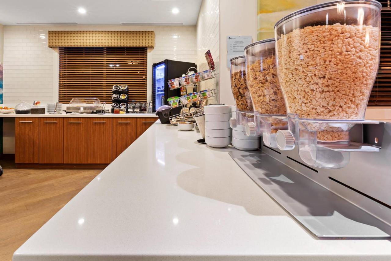 Mountain View Inn & Suites Sundre المظهر الخارجي الصورة