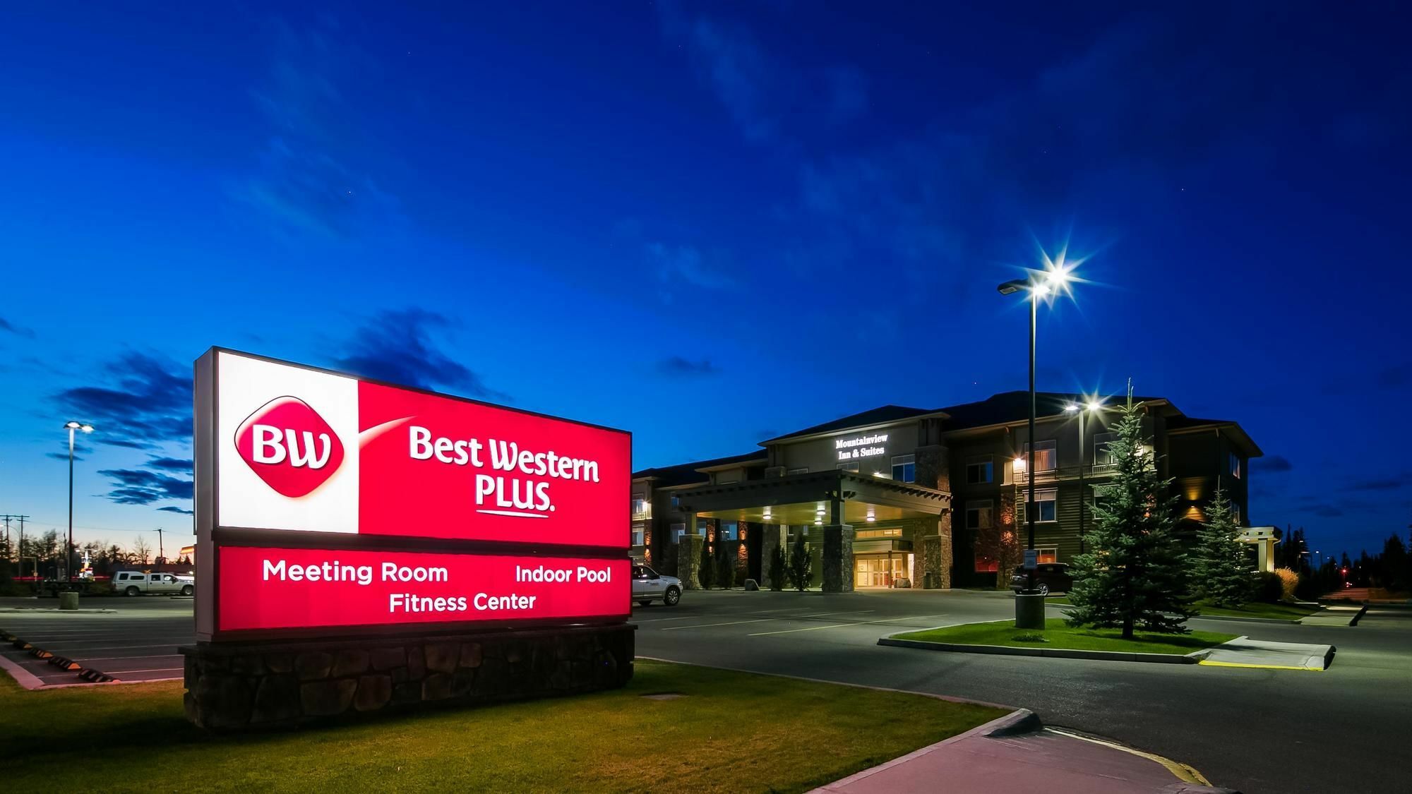 Mountain View Inn & Suites Sundre المظهر الخارجي الصورة