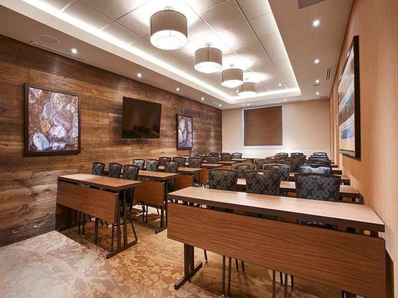 Mountain View Inn & Suites Sundre المظهر الخارجي الصورة