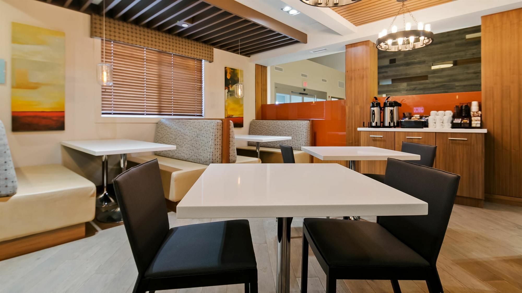 Mountain View Inn & Suites Sundre المظهر الخارجي الصورة